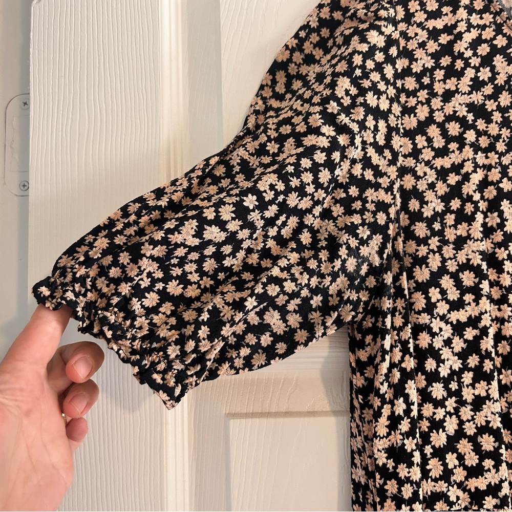 Zara Black Dress with mini flowers - Picture 9 of 9